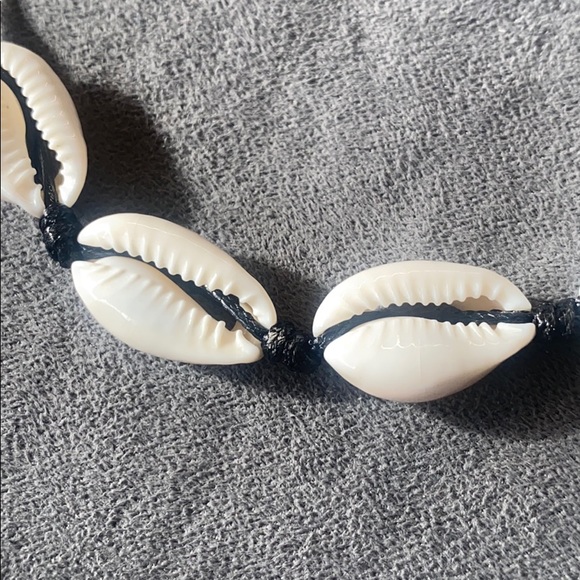 Tilly’s brand new pull to fit bracelet shell 🐚 - Picture 5 of 7